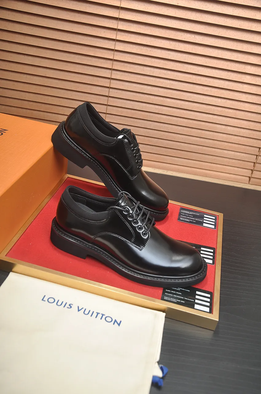 Men's men's shoes💰660💶[LOUIS VUITTON] (original order) new style🍀LV Louis Vuitton * - top version of LV classic leather shoes! Made of imported original single cowhide, original leather side strips and wear-resistant rubber outsole! High quality products! Code number 39-44 (38.45 customized)